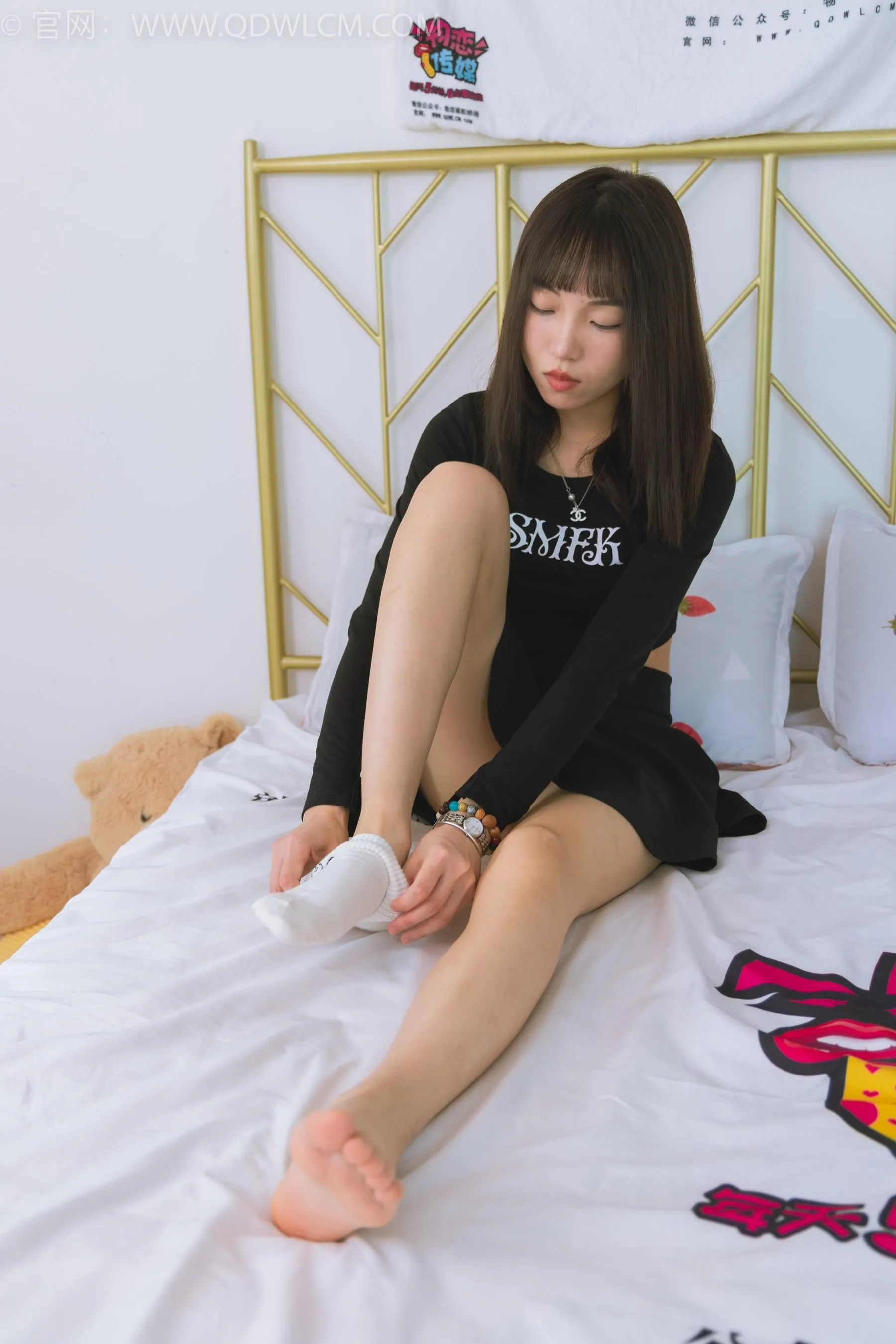 物恋传媒 NO.1532 琪琪-黑色的花 [151P]插图9
